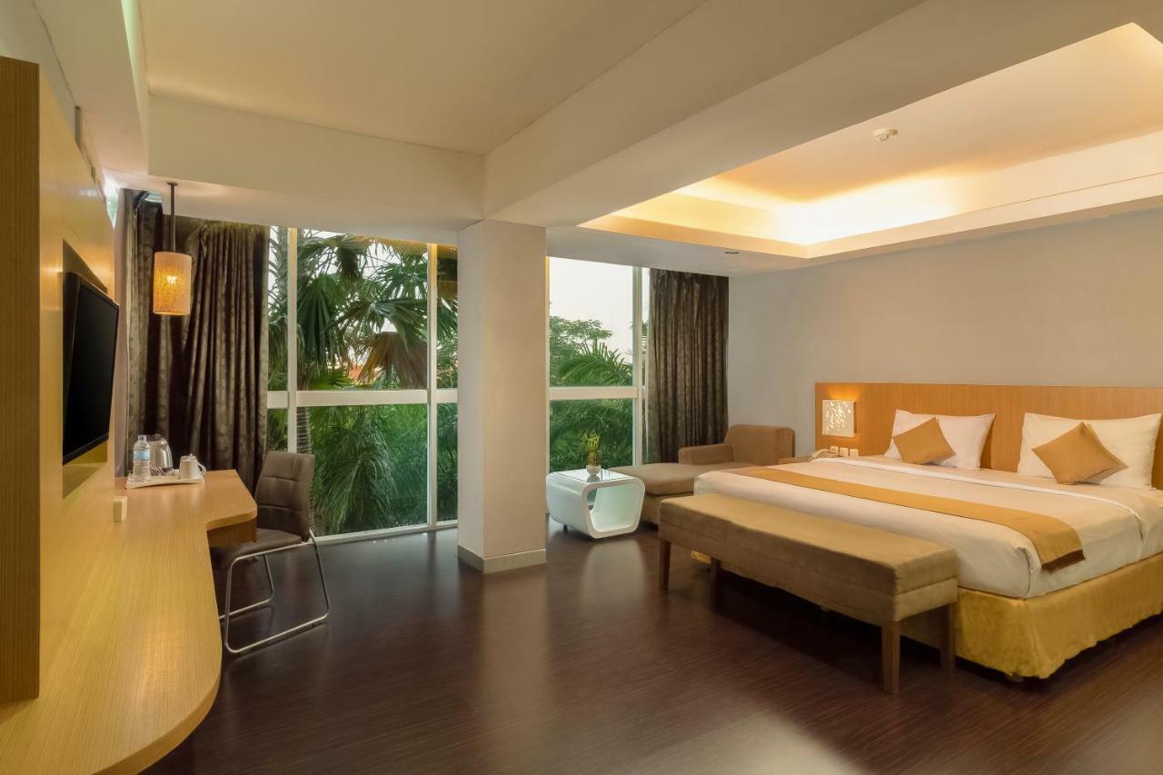 Kyriad Royal Seminyak Exteriér fotografie