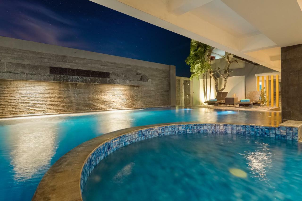 Kyriad Royal Seminyak Exteriér fotografie